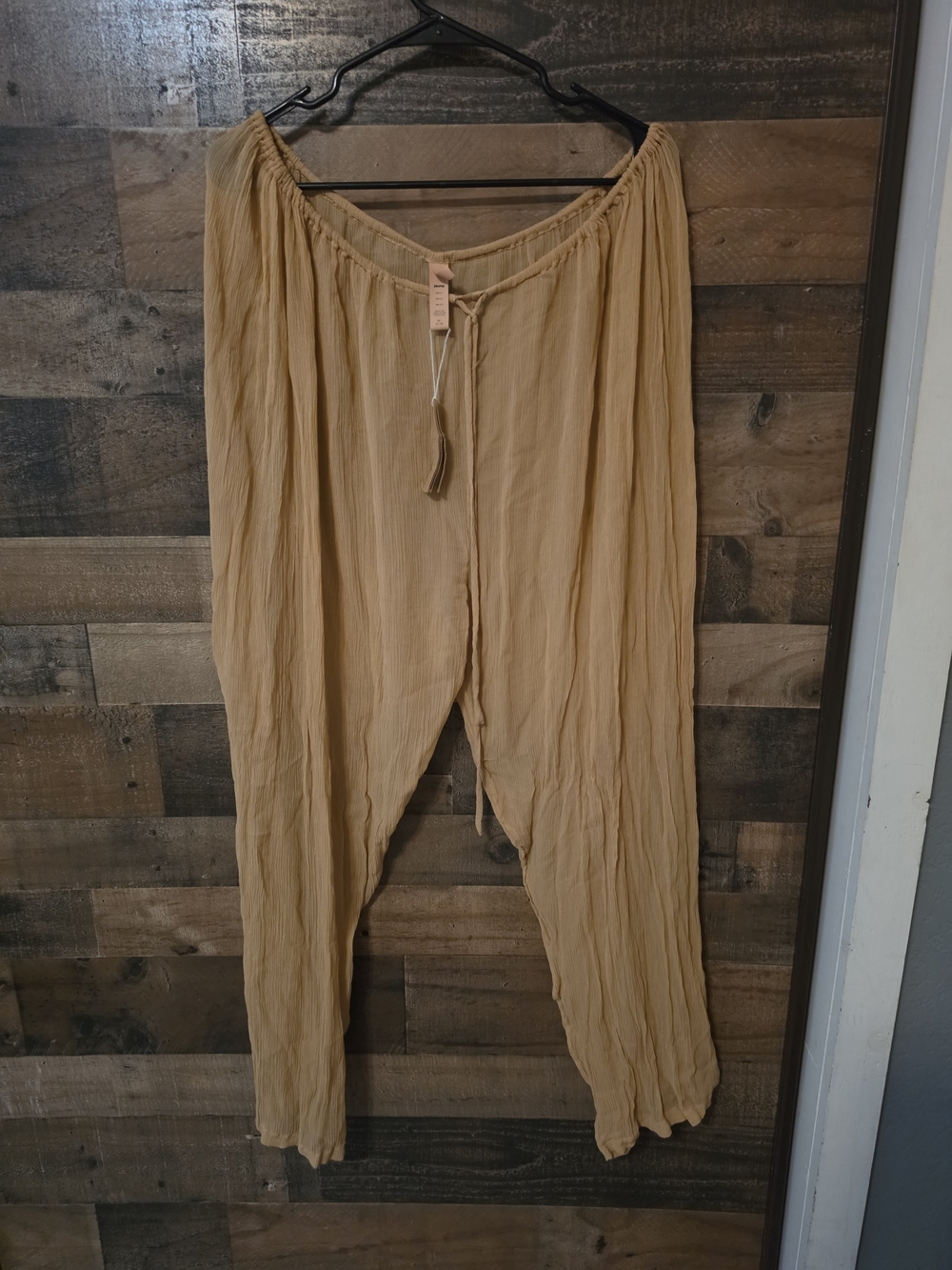 SKIMS Wide-Leg Lightweight Coverup in Neuttal